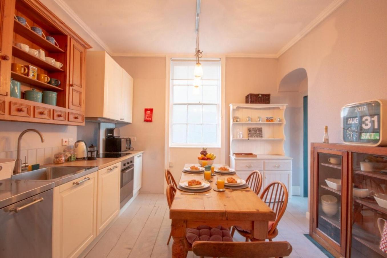 Victorian Apartment With Sea Views By Adliv Host Ramsgate Exterior photo